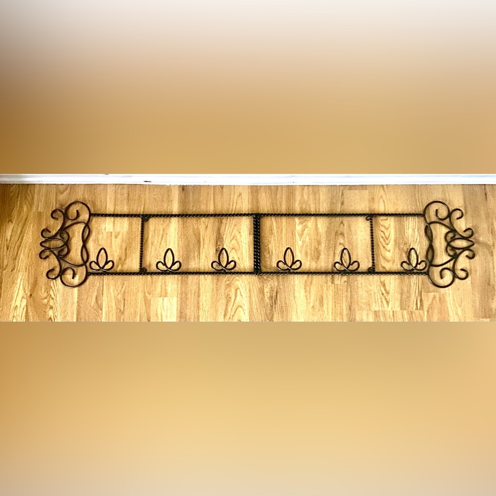 Plate Holder Decoration